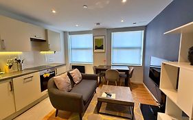 Ibis House By Viridian Apartments